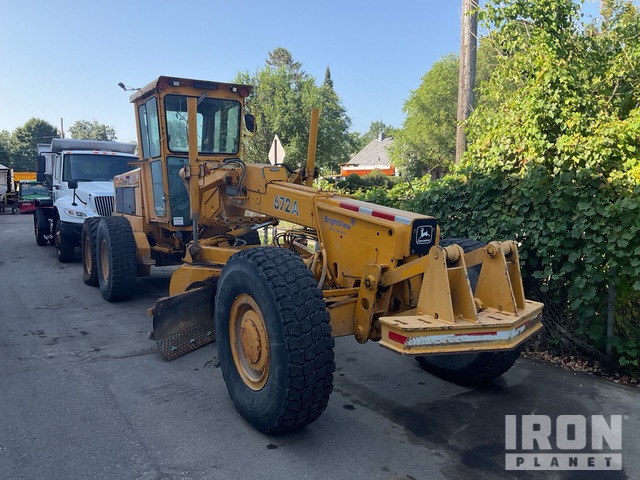 MOTOCONFORMADORA JOHN DEERE 672A