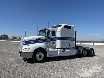 2015 Kenworth T660 6x4 تراكتور شاحنة نهارية (ثنائية المحور)