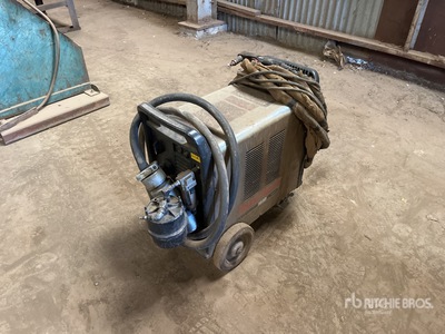 Hypertherm Powermax1650 300 A Mobile Plasma Cutter