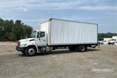 2018 Hino 268 4x2 Van Truck