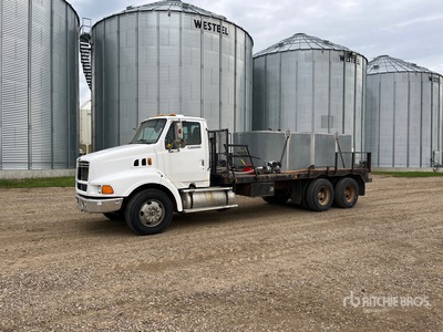 1997 Ford Louisville 1800 gal 6x4 Flatbed Water Truck