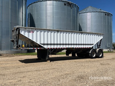 2016 Doepker 36 ft T/A Remolque de granos