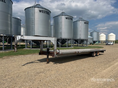 1988 Ag Industries 10720 lb 28 ft T/A Gooseneck Utility Trailer