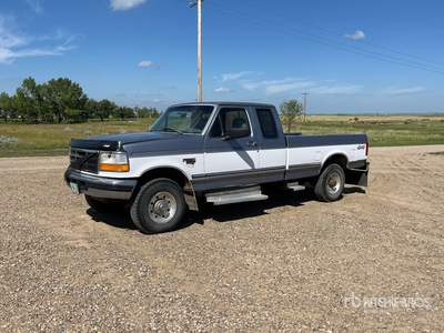 1997 Ford F-250 4x4 Extended Cab Pickup