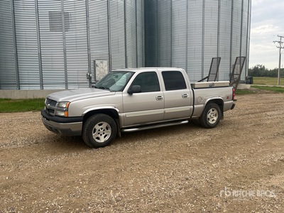 2005 Chevrolet Silverado 1500 Z71 4x4 Crew Cab Pickup