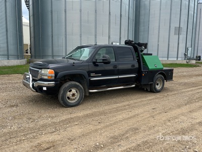 2004 GMC C2500 4x4 Crew Cab Camion de servicios
