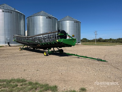 2024 John Deere HD45F 45 ft Hinged Draper Cabezal de cosechadora trilladora