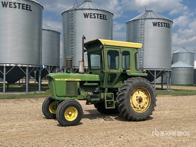 1971 John Deere 4020 2WD Tractor