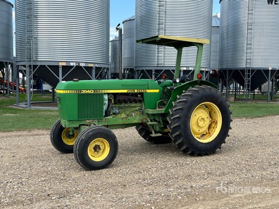 1980 John Deere 3140 2WD Tractor Agrícola