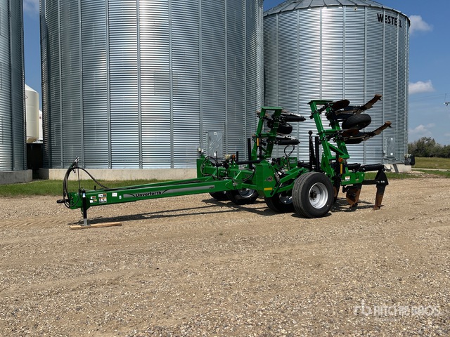 Unverferth 25 ft 10 Shank Ripper | Ritchie Bros. Auctioneers