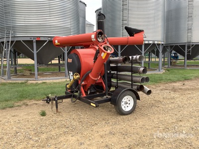 2012 REM 2700 Grain Vac