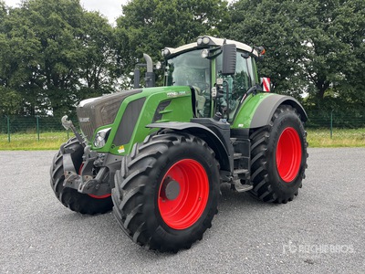 2020 Fendt 824 Vario Profi Plus Tracteur agricole 4 roues motrices