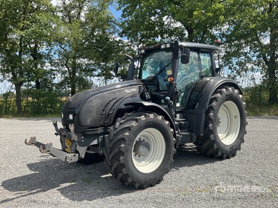 2012 Valtra T213 4WD Tractor