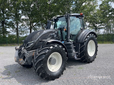 2021 Valtra T 235 Versu 4WD Tractor