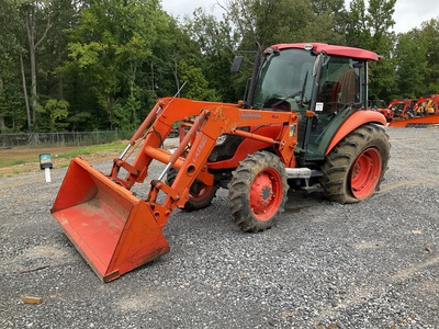 Kubota M7040HDC-1 4WD Tracteur agricole utilitaire (Inoperable)