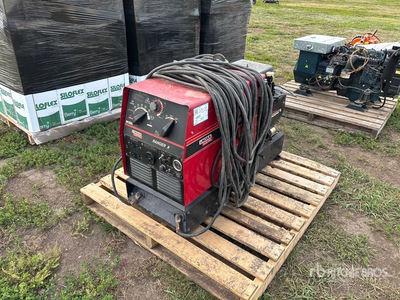 Lincoln Ranger 8 Electric Welder