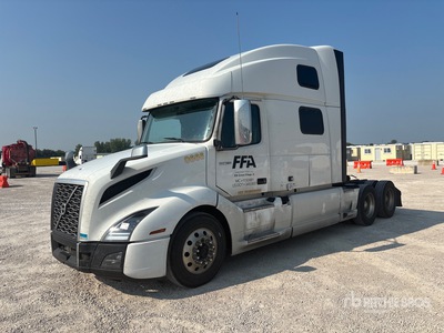 2023 Volvo VNL860 6x4 Ciągnik siodłowy T/A z kabiną sypialną