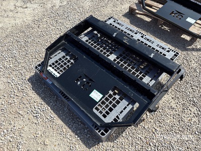 2025 Kit  Containers 45 in Fork Attachment