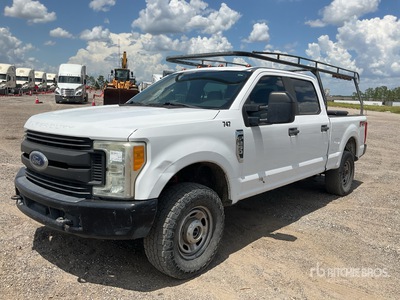 2017 Ford F-250 XL 4x4 Crew Cab Pickup