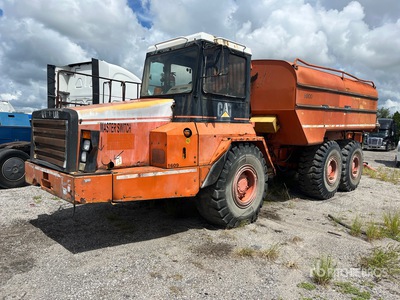 1997 Cat D250E 6000 gal 6x6 Vagón transportador de agua (Inoperable)