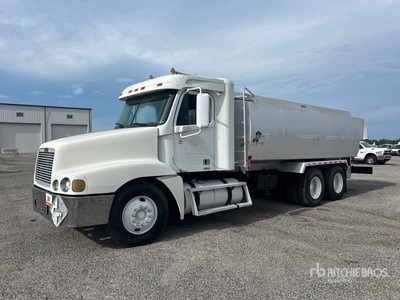 1998 Freightliner FLC120 4500 gal 6x4 Fuel Truck