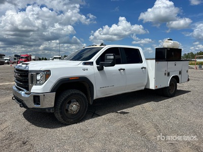 2020 GMC 3500 4x4 Crew Cab Pickup