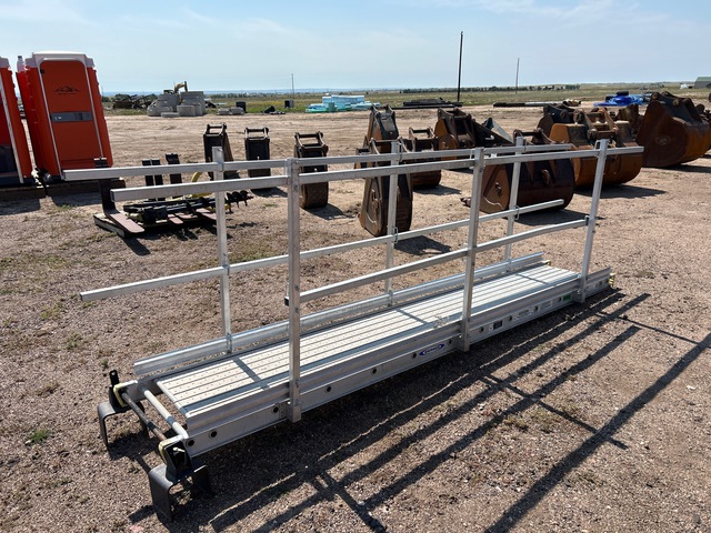 2612 Werner Task-Master Aluminum Stage