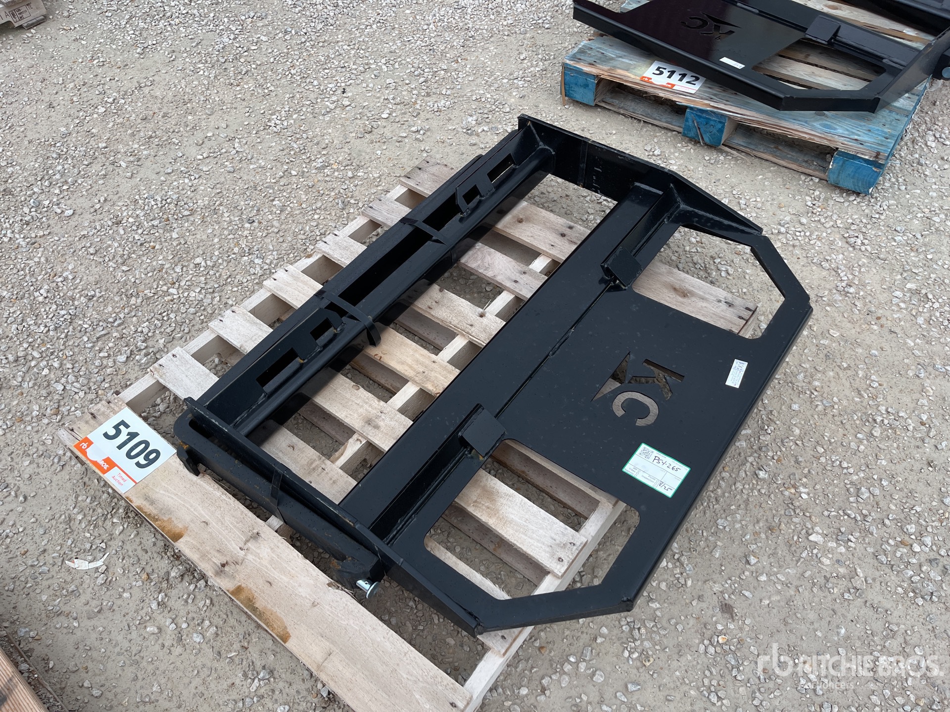 2025 Kit Containers Skid Steer Forks