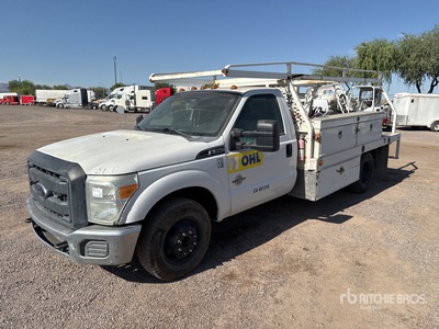 2014 Ford F-350 4x2 Flatbed Truck
