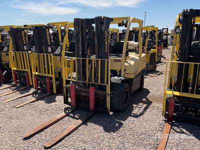 2016 Hyster H80 FT 7750 lb Pneumatic Tire Forklift