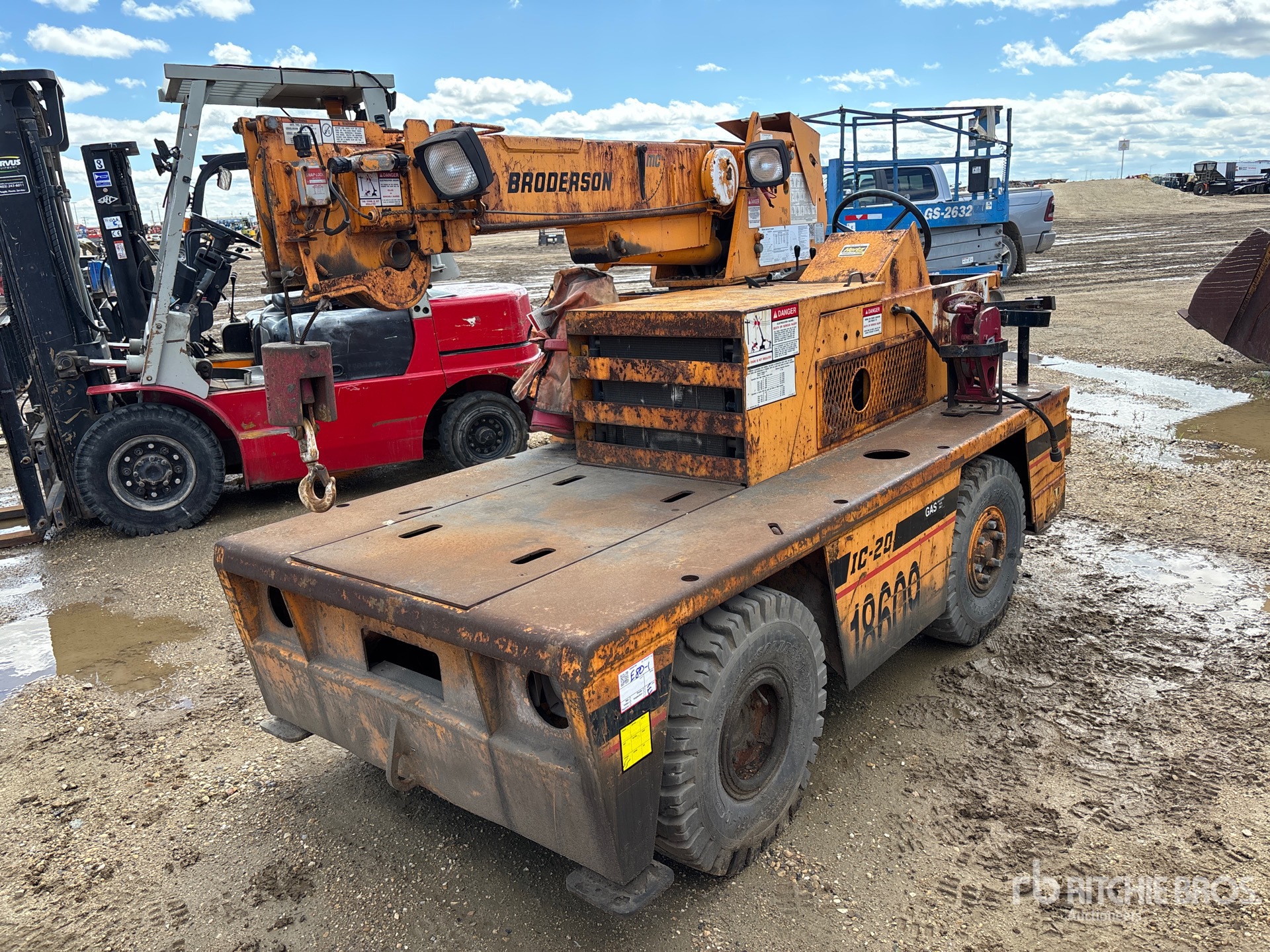 2004 Broderson 2.5 Ton 5000 lb Żuraw pokładowy