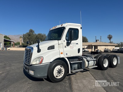 2013 Freightliner Cascadia 6x4 Tracteur Routier