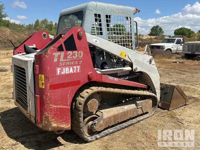 MINI CARGADOR SOBRE ORUGAS 2014 TAKEUCHI TL230SERIES2