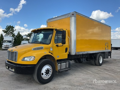 2015 Freightliner M2106 4x2 Moving Van Truck