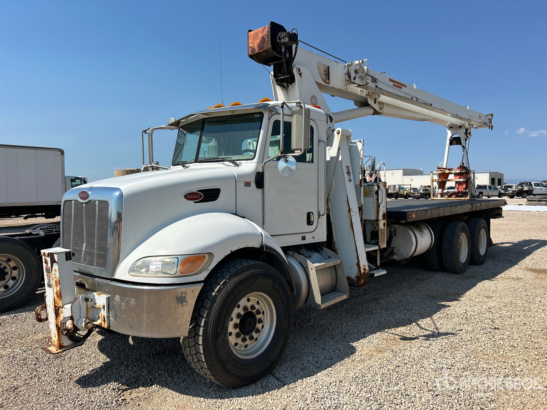 Altec AC18-70 18 ton Straight Boom on 2007 Peterbilt 340 6x4 Sattelzugmaschine mit Kran