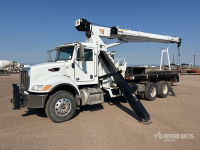Altec AC18-70B 18 ton Straight Boom on 2013 Peterbilt 348 6x4 Kranwägen