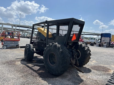 New Holland TS110 4WD Tractor (Inoperable)