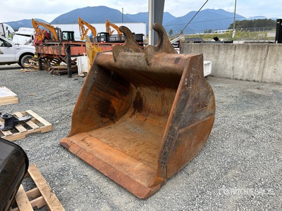 CWS 64 in Q/C Cleanup Excavator Bucket