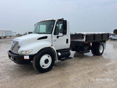 2005 International 4300 4x2 Flatbed Dump Truck