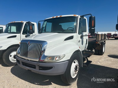 2007 International 4300 4x2 S/A Dump Truck