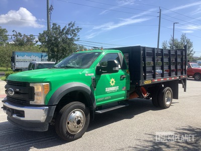2017 Ford F-450 XL 4x4 Flatbed Truck