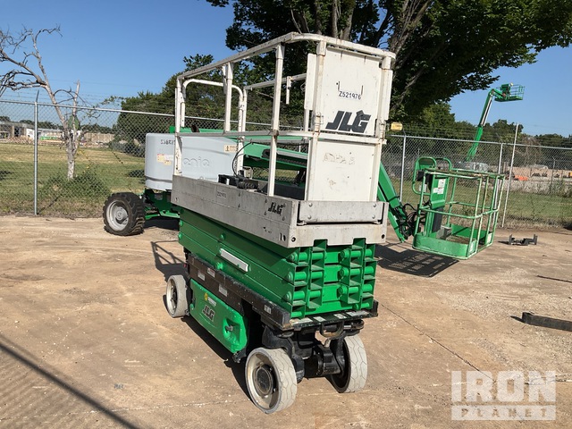 ELEVADOR TIJERA 2013 JLG 2630ES