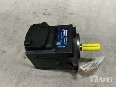 (12) Parker-Hannifin T6CM B08 1R00 C1 Vane Pumps