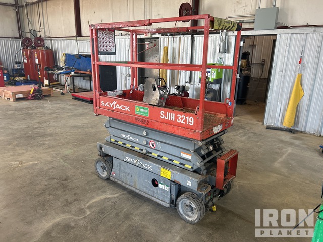 ELEVADOR TIJERA 2015 SKYJACK SJIII3219