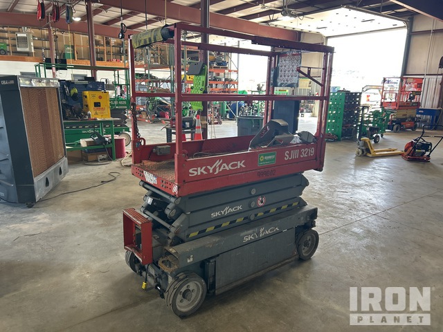 ELEVADOR TIJERA 2015 SKYJACK SJIII3219