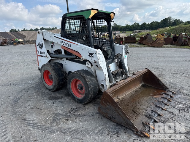 MINI CARGADOR SOBRE RUEDAS 2016 BOBCAT S630