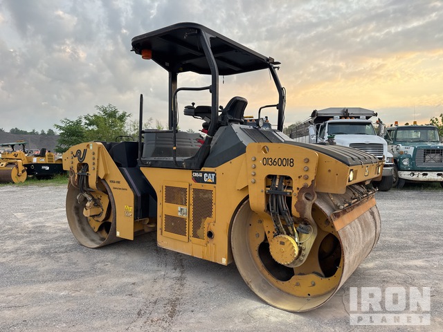 COMPACTADOR 2012 CATERPILLAR CB54B