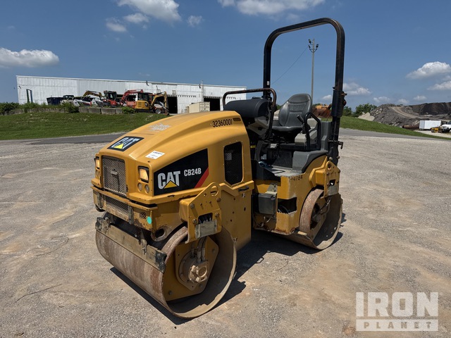 COMPACTADOR 2016 CATERPILLAR CB24B