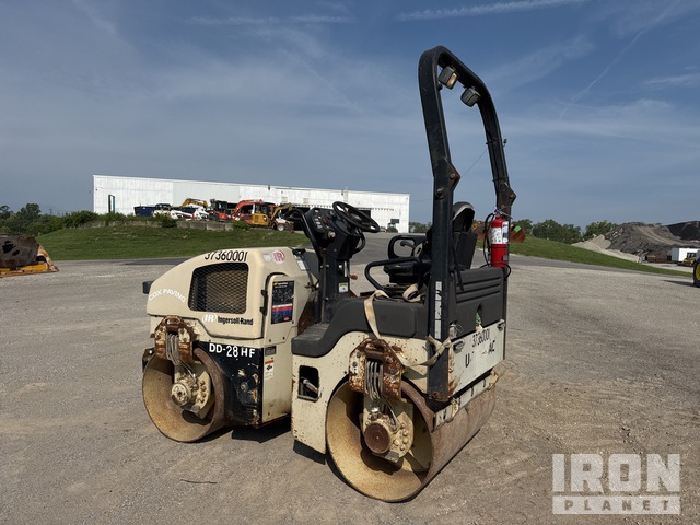 COMPACTADOR 2004 INGERSOLL RAND DD28HF
