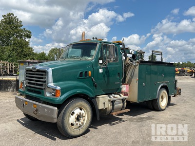 2008 Sterling LT9513 S/A 4x2 サービスカー
